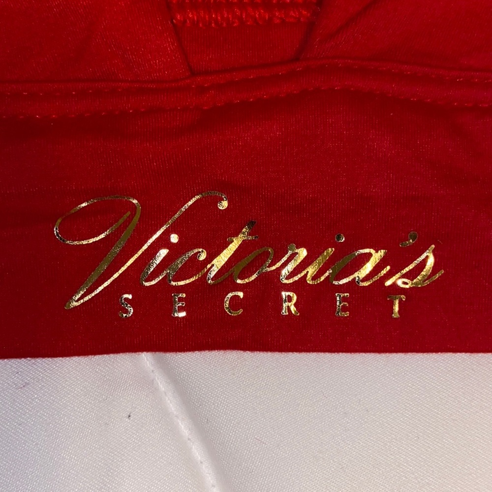 Victoria Secret Red Plunge Sports Bra XL NWT